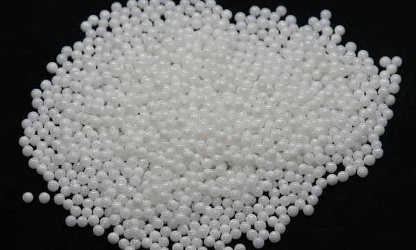 從科學(xué)角度，探討氧化鋯的制備方法和物理性質(zhì)